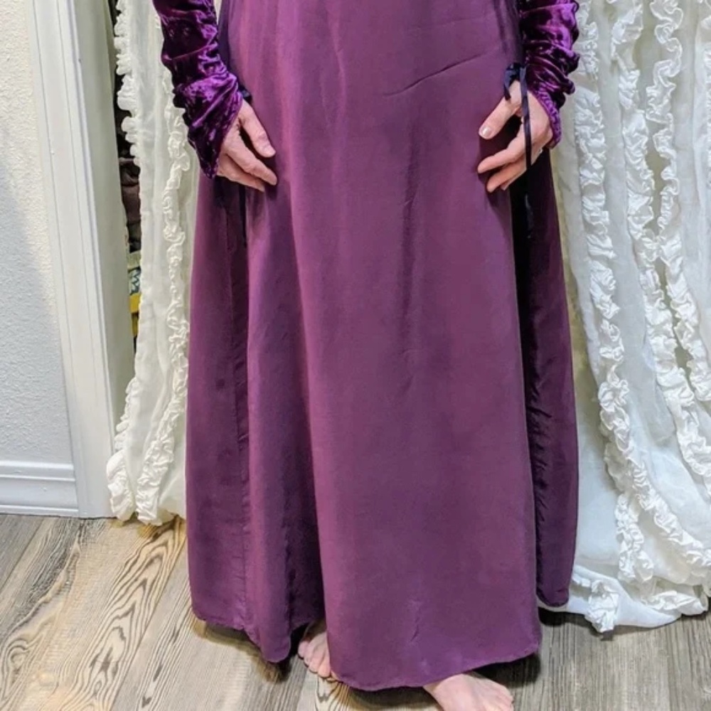 Vintage LINDA HARRIS Princess Dress Long Maxi Purple Silk Velvet - SMALL - Picture 6 of 13
